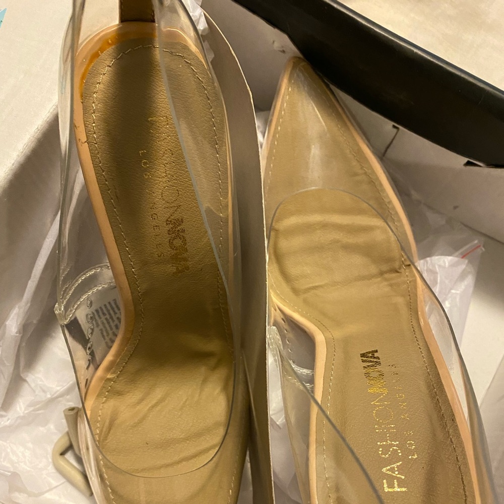 Clear pumps - Picture 2 of 6